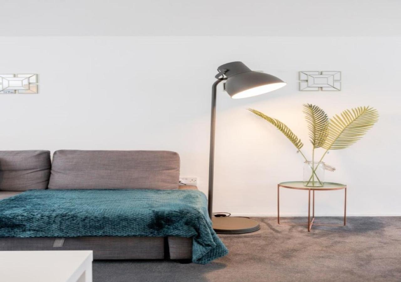 צ'סהאנט Two Bedroom Serviced House מראה חיצוני תמונה
